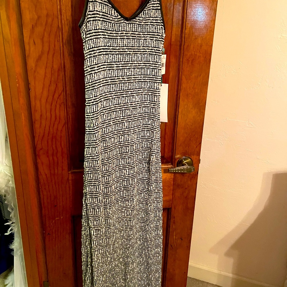 Brand new Mimi chica textured maxi dress. Sleeveless dress with tags.